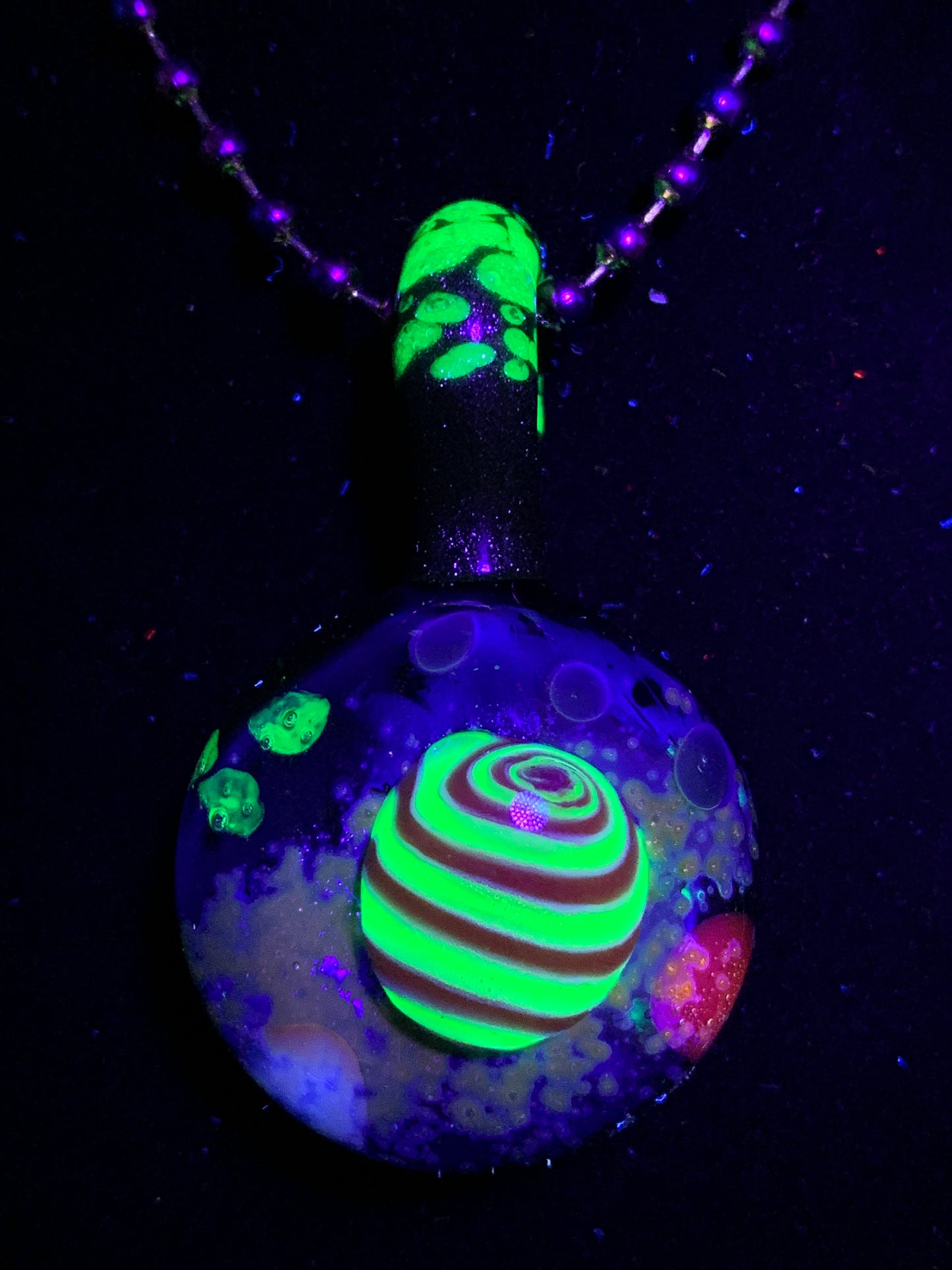 Lil Gremlins Glass Shack - Medium UV Space Pendant 3