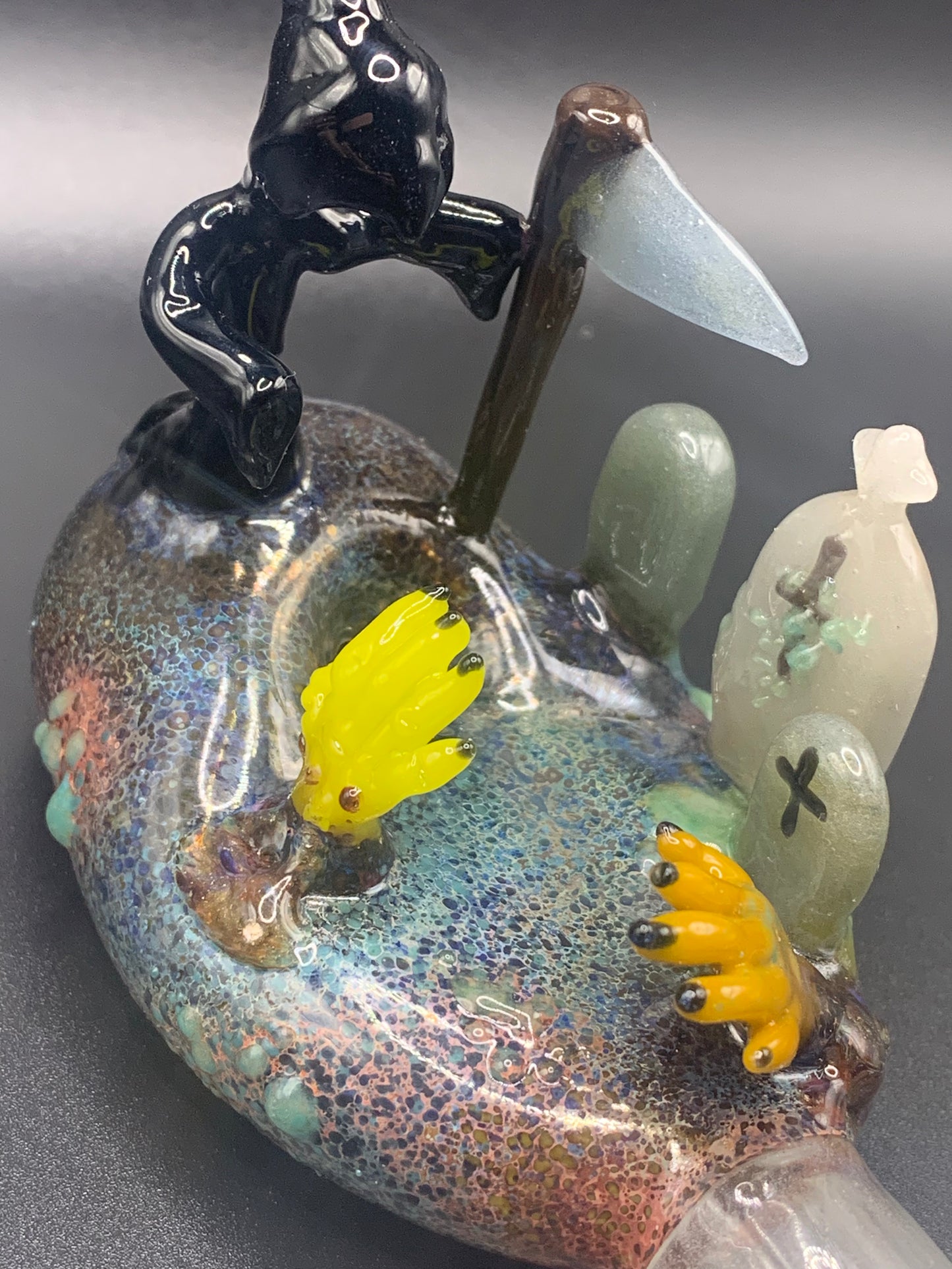 DrewskiGlass - Graveyard Themed Pipe