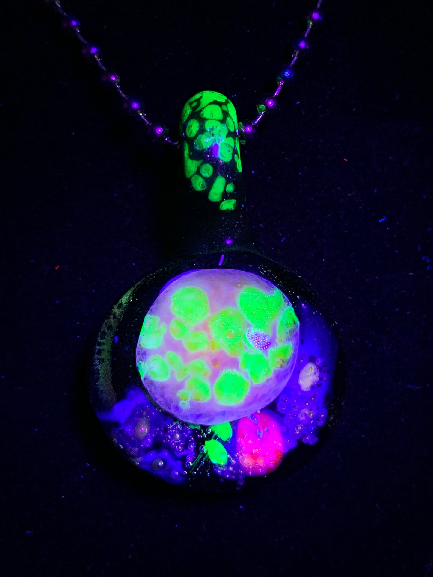 Lil Gremlins Glass Shack - Medium UV Space Pendant 9