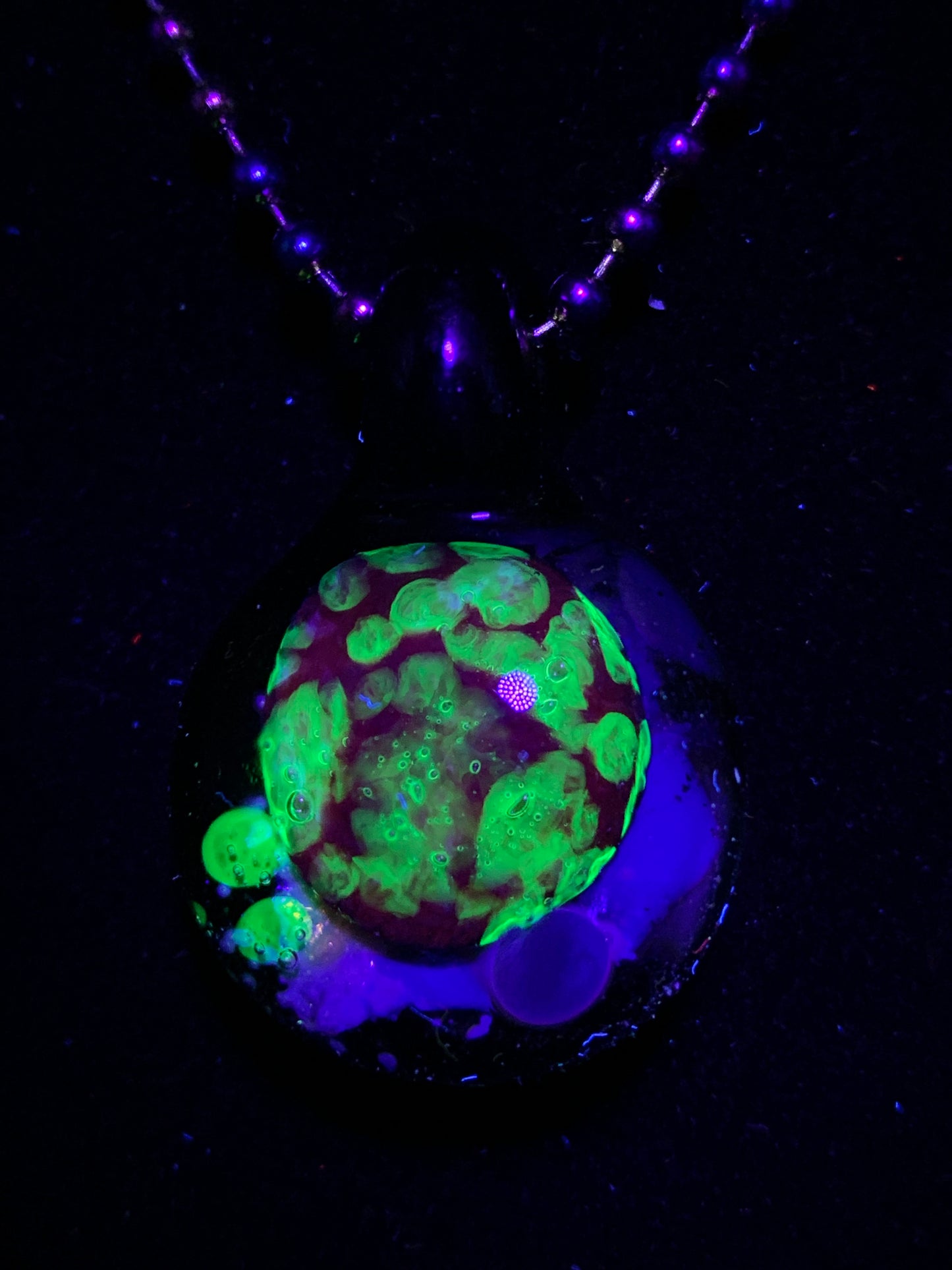 Lil Gremlins Glass Shack - Medium UV Space Pendant 4