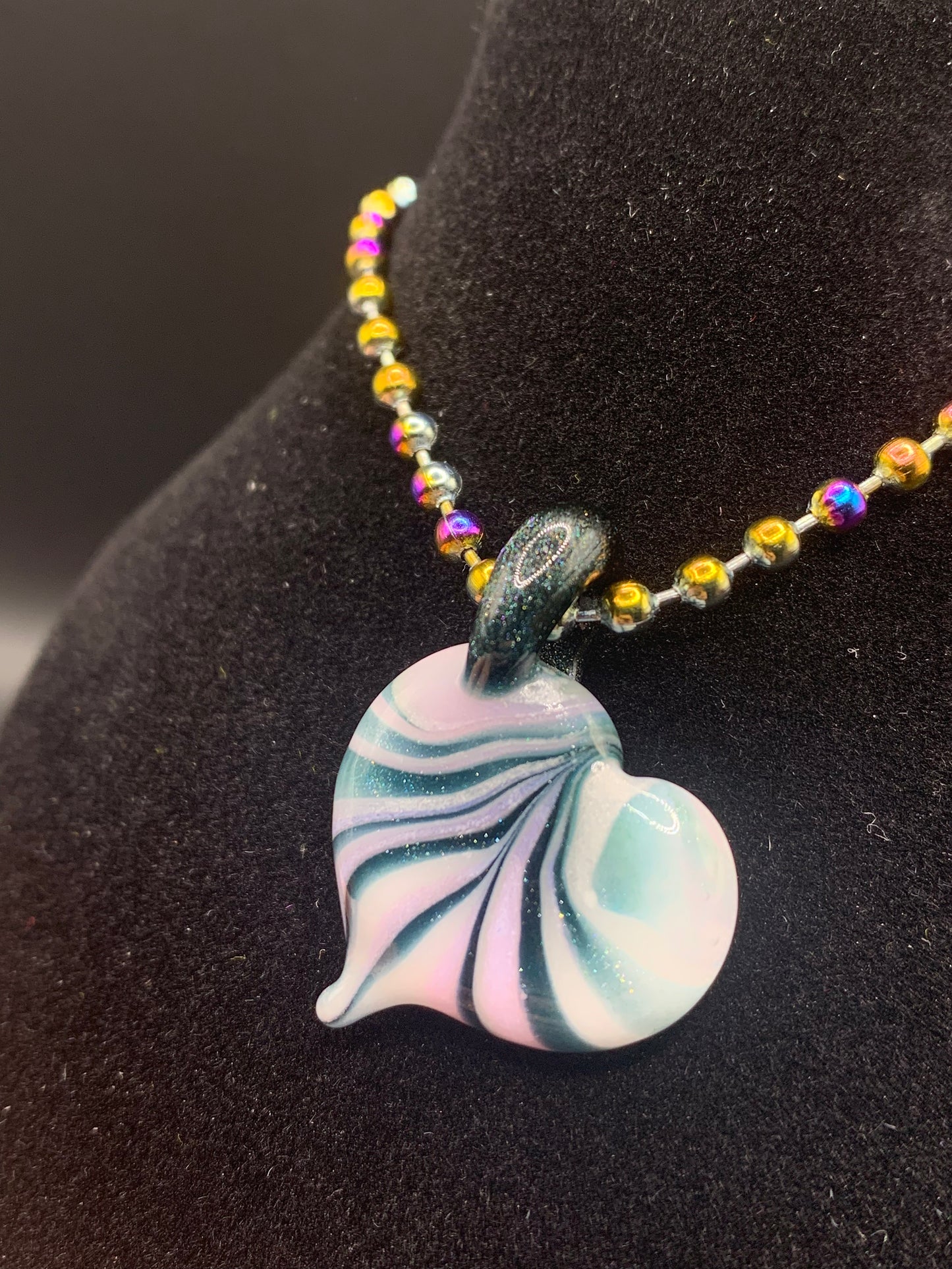 Addabstract - Medium Heart Pendant 6