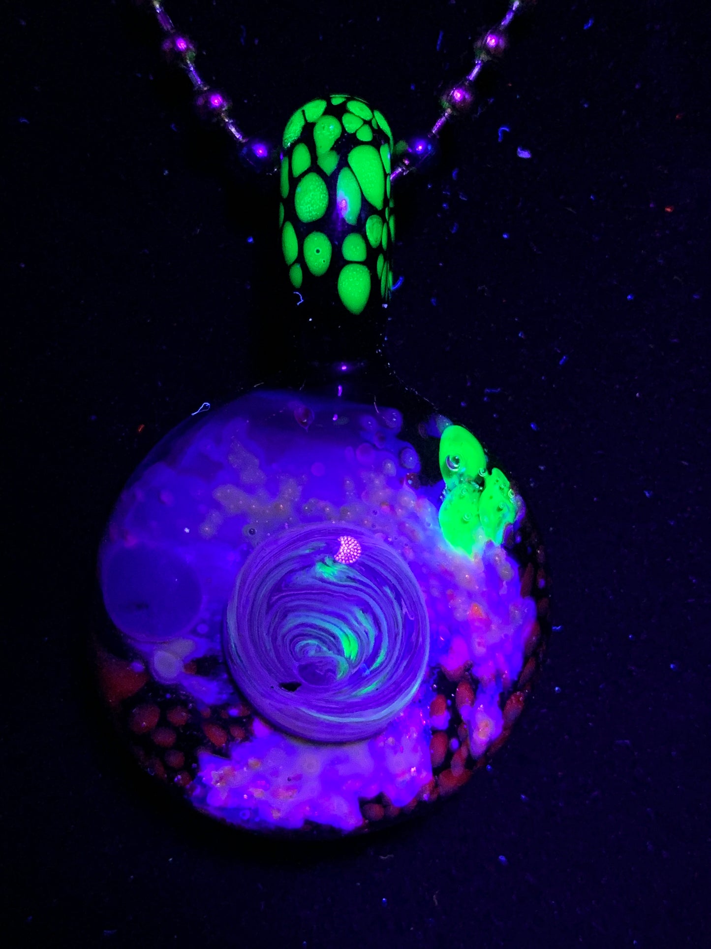 Lil Gremlins Glass Shack - Medium UV Space Pendant 1