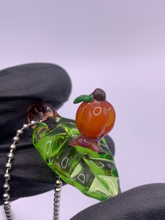 ArielleGlassArt - Autumn leaf Pendant with Pumpkin Snail #2