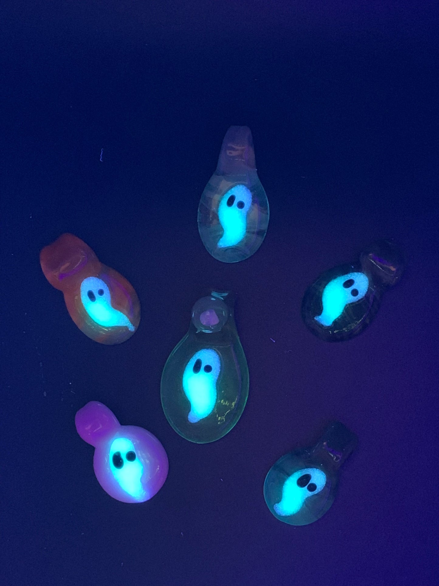 DrewskiGlass - Ghost Pendant #2 (UV and Glow in the dark)