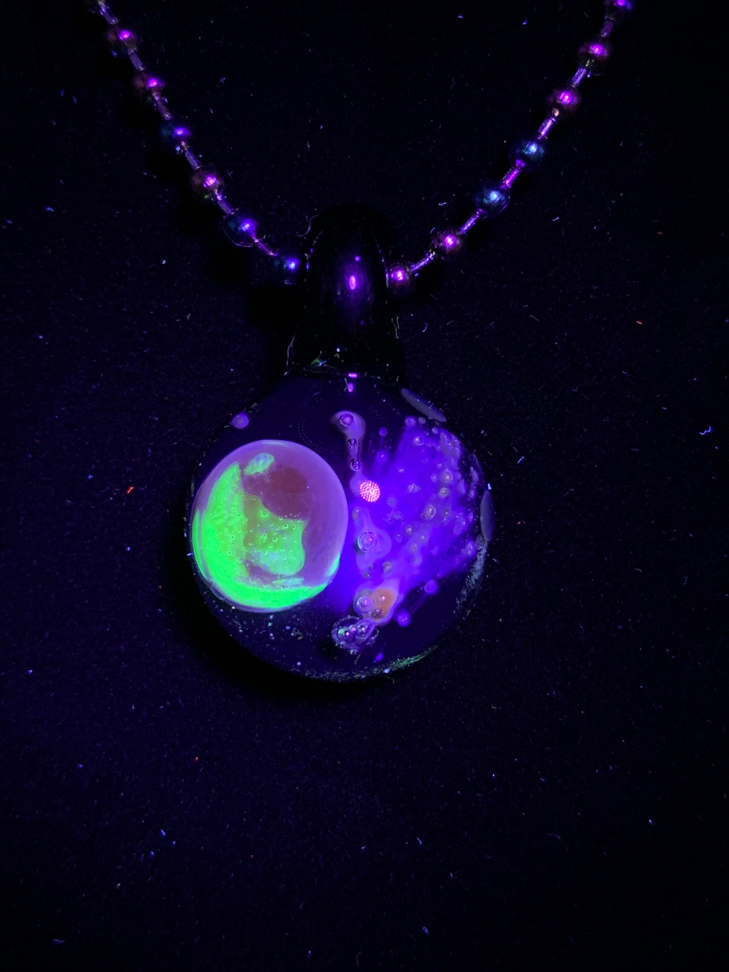 Lil Gremlins Glass Shack - Small UV Space Pendant 3