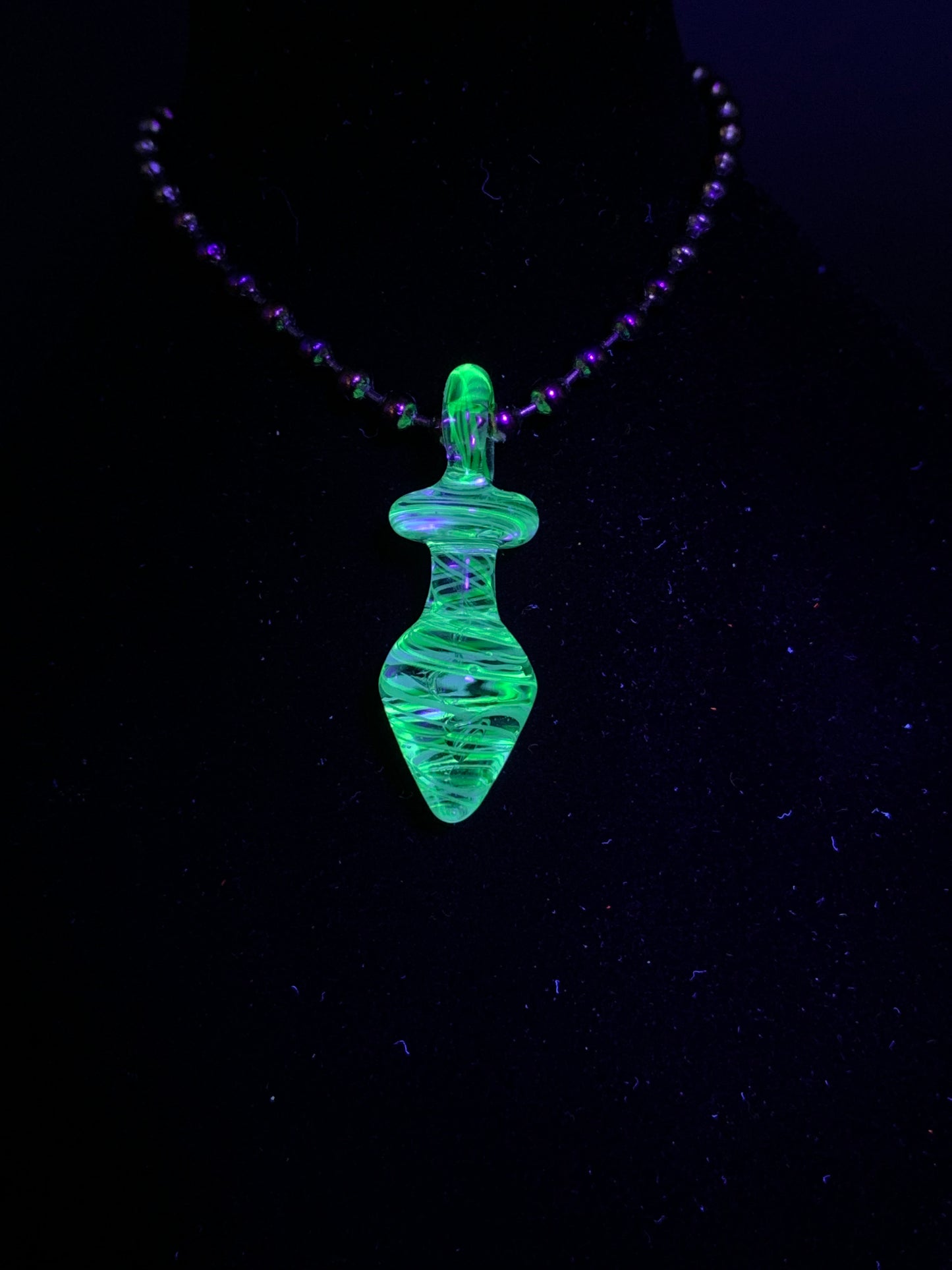 TerpBunny - Illuminati UV active Small Plug Pendant