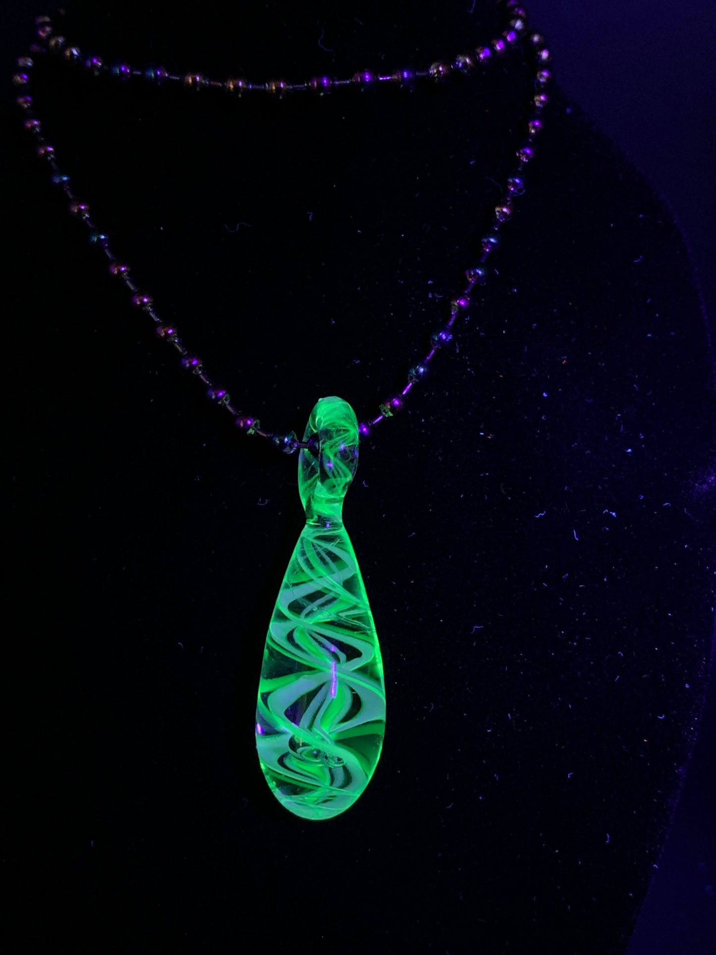 TerpBunny - Illuminati UV active droplet Pendant