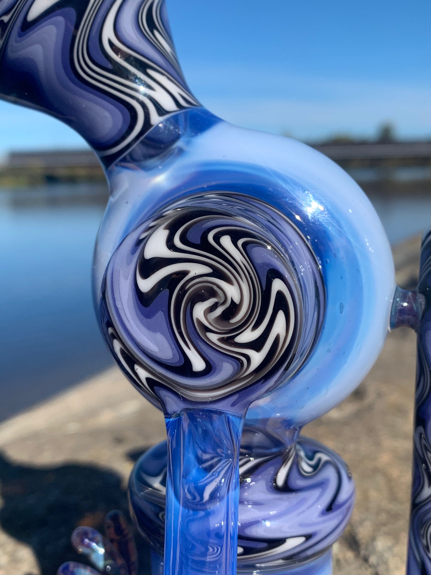 EKAGlass - Full Colour Heady Dipper Dab Rig